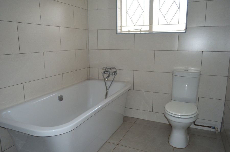 3 Bedroom Property for Sale in Flamwood North West